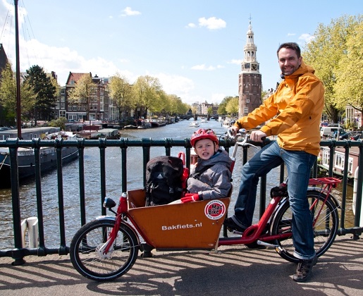 Amsterdam z dzieckiem co zwiedzić rowerem