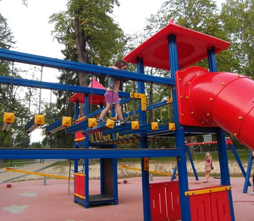 Atrakcje dla dzieci Rabka Zdrój-plac zabaw