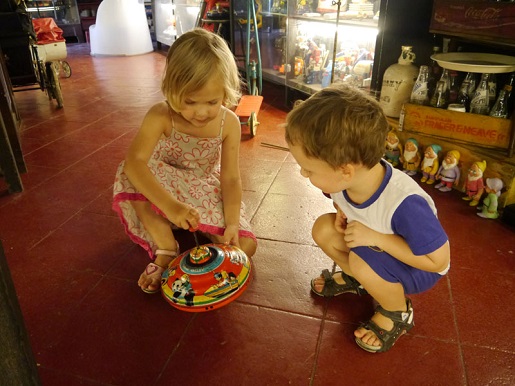 Malezja Georgetown Muzeum Zabawek atrakcje dla dzieci