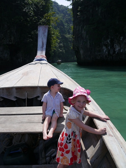 Tajlandia rejs łódką z dziećmi - ciepłe wakacje zimą