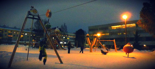 angry birds plac zabaw dla dzieci Rovaniemi zimą (2)