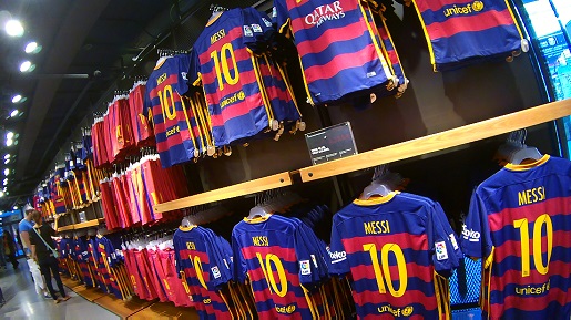 ceny sklep FC Barcelona stadion Camp Nou koszulki pamiątki