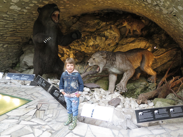 jaskinia niedźwiedzia w Kletnie - atrakcje dla dzieci Kotlina Kłodzka