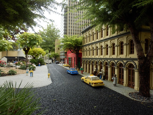 Miniland Wystawa Budowli z klocków LEGO