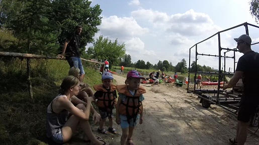 spływ kajakowy Pilica z małymi dziećmi