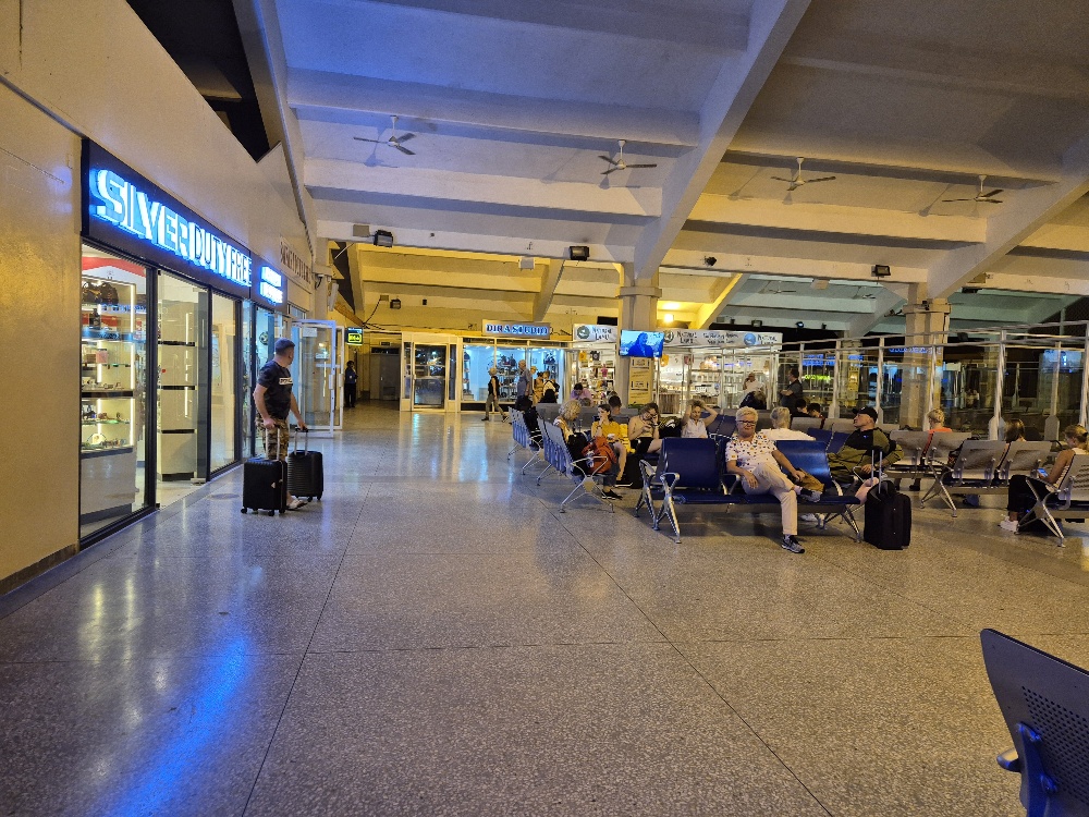 lotnisko Mombasa Kenia opinie podróż (3)