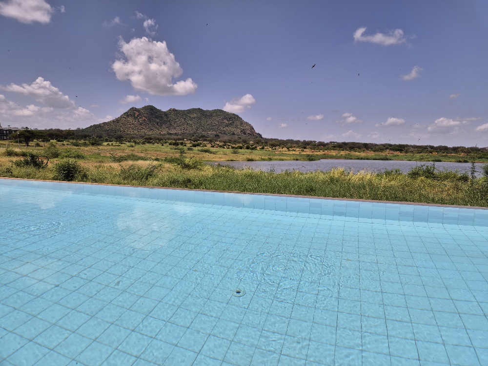 opinie Voi Wildlife Lodge nocleg na safari z dziećmi