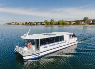 Tramwaj wodny Puck-Chałupy – sprawdź ceny i godziny Tramwaj wodny Puck Chałupy Swarzewo atrakcje rejsy ceny bilety rowery