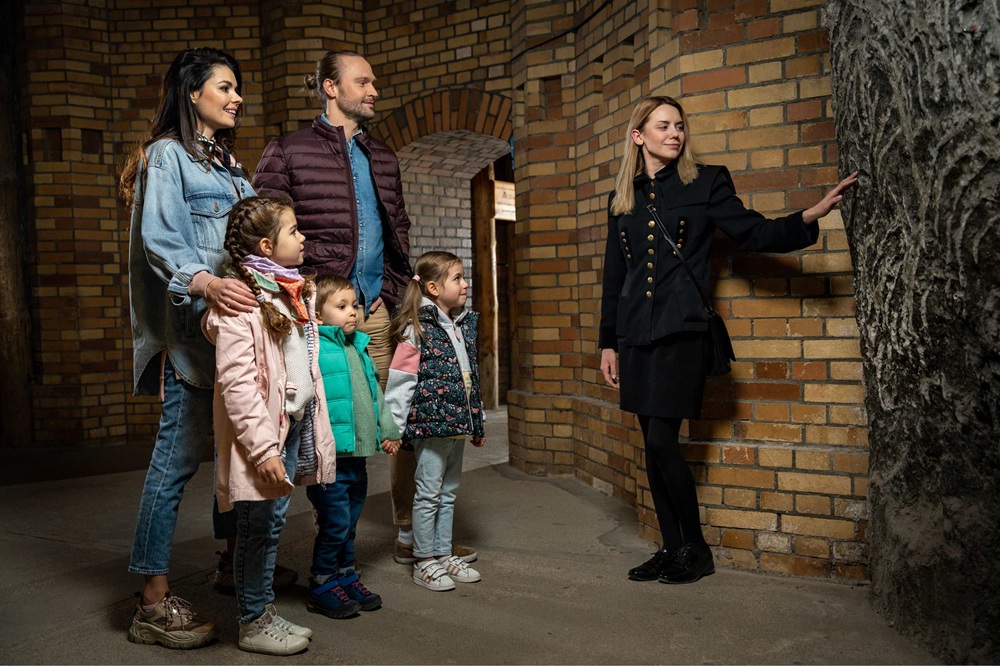 Wieliczka trasa turystyczna dla dzieci opinie atrakcje co zabrać czy warto temperatura opinie