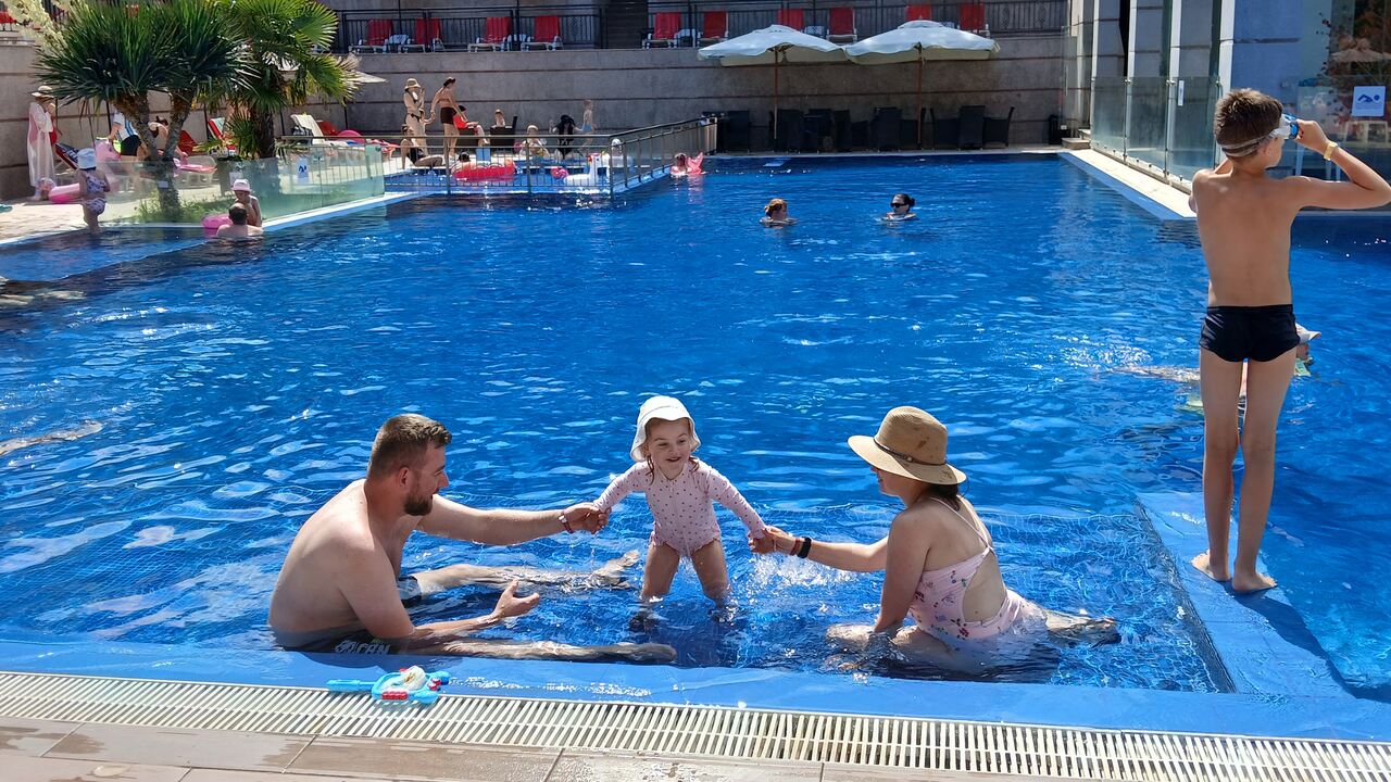 hotel z basenem dla dzieci Złote Piaski Bułgaria opinie hotel z basenem dla dzieci Złote Piaski Bułgaria opinie