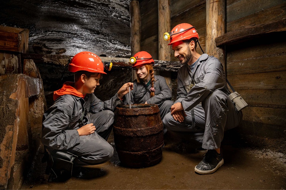 trasa górnicza z dziećmi Kopalnia Soli Wieliczka jak się ubrać trasa górnicza z dziećmi Kopalnia Soli Wieliczka jak się ubrać