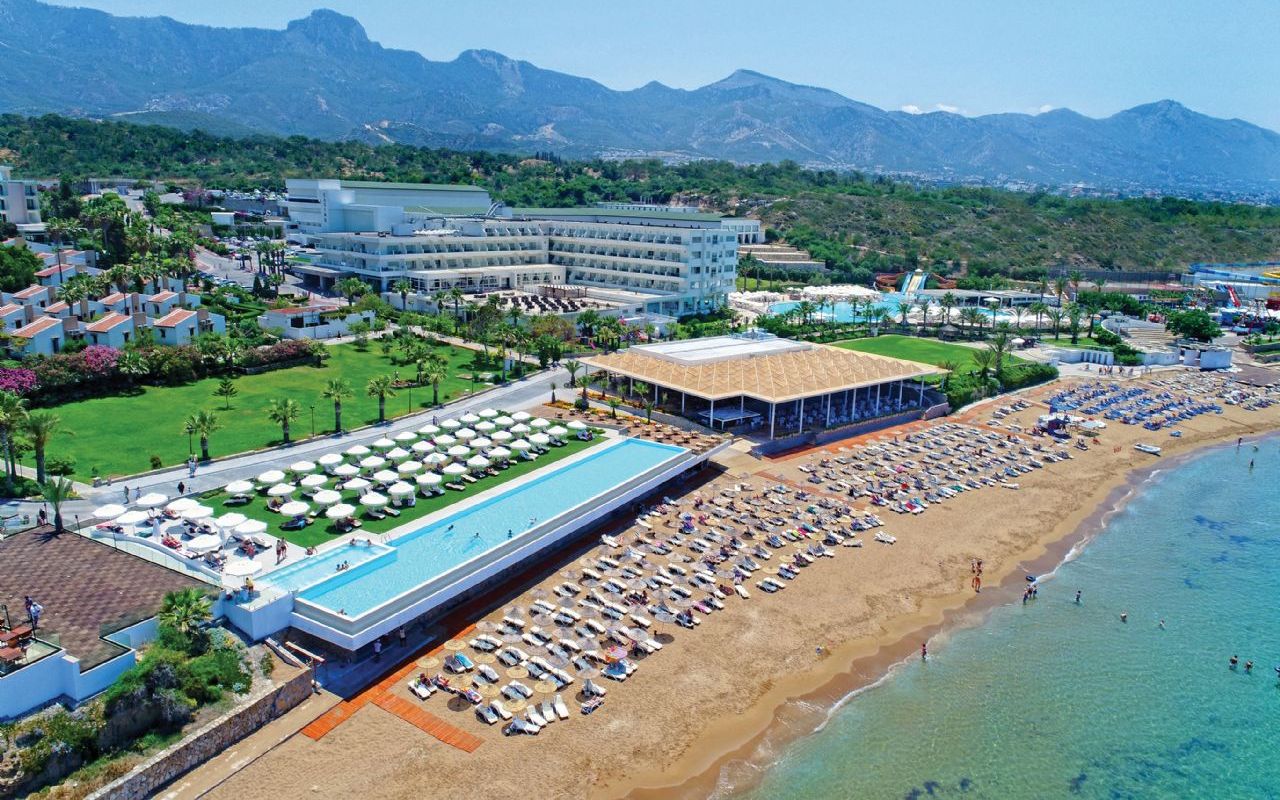 Cypr hotele dla rodzin z dziećmi atrakcje dla dzieci opinie