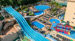 Hiszpania - najlepsze hotele dla rodzin z basenami i aquaparkiem