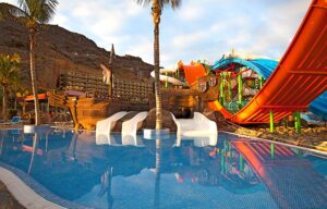 Hiszpania - najlepsze hotele dla rodzin z basenami i aquaparkiem