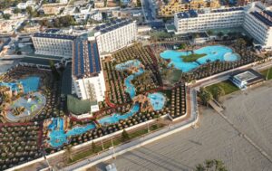 Hiszpania - najlepsze hotele dla rodzin z basenami i aquaparkiem