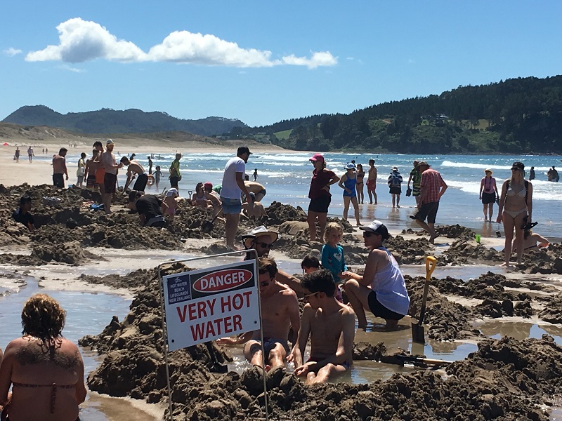 Hot Water Beach plaże Nowa Zelandia opinie atrakcje