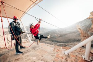 Jais Flight Ras Al Khaimah dziecko w podróży atrakcje opinie