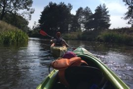 Krupski Młyn z dzieckiem spływ Kajakowy Małą Panwia