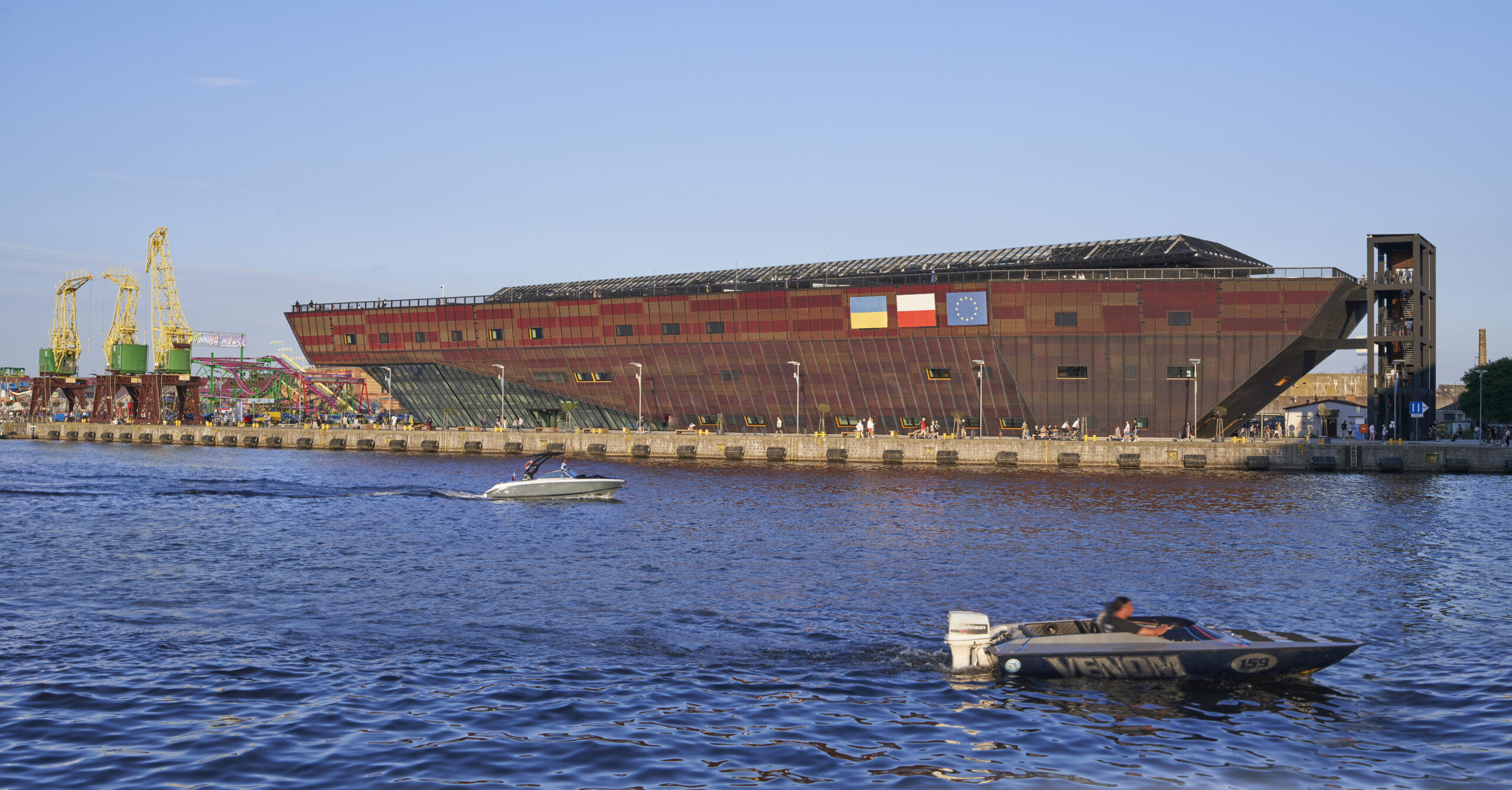 Morskie Centrum Nauki w Szczecinie – zgłębiaj świat nauki poprzez zabawę Morskie Centrum Nauki w Szczecinie z dzieckiem