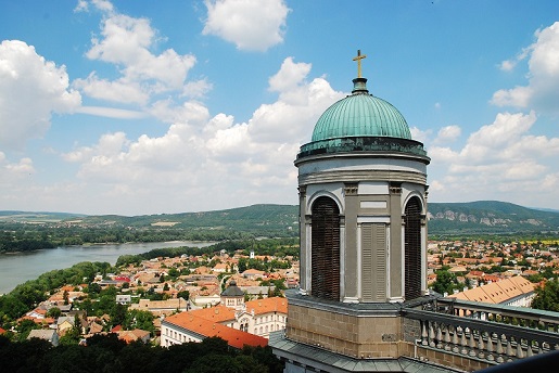 Ostrzyhom widok na Dunaj - Węgry wakacje kempingi opinie