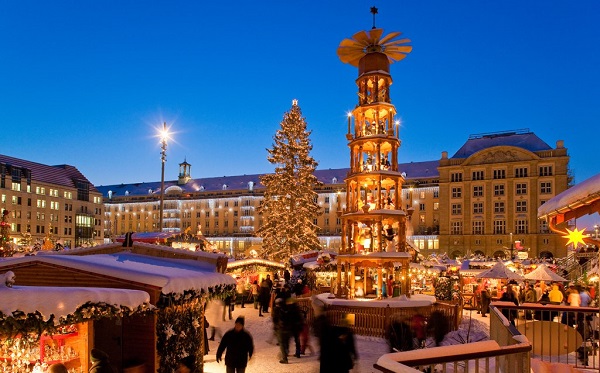 Striezelmarkt Dresden Najładniejsze Jarmarki Świąteczne Niemcy