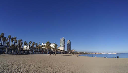Barceloneta – najsłynniejsza plaża i deptak