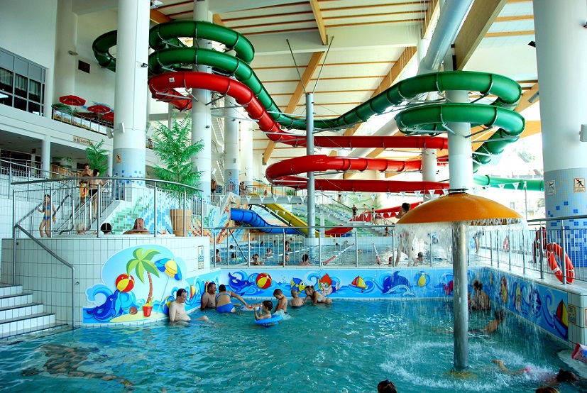 basen ze zjeżdżalniami i atrakcje dla dzieci w Aquapark Zakopane