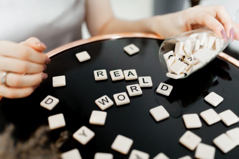 Dlaczego Scrabble to idealna gra edukacyjna dla całej rodziny?