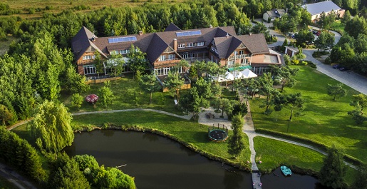 domek kaszuby z dzieckiem z basenem hotel