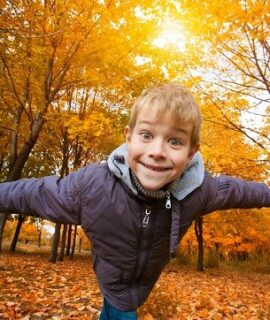 gdzie jesienią z dzieckiem w Polsce wakacje noclegi nad morzem