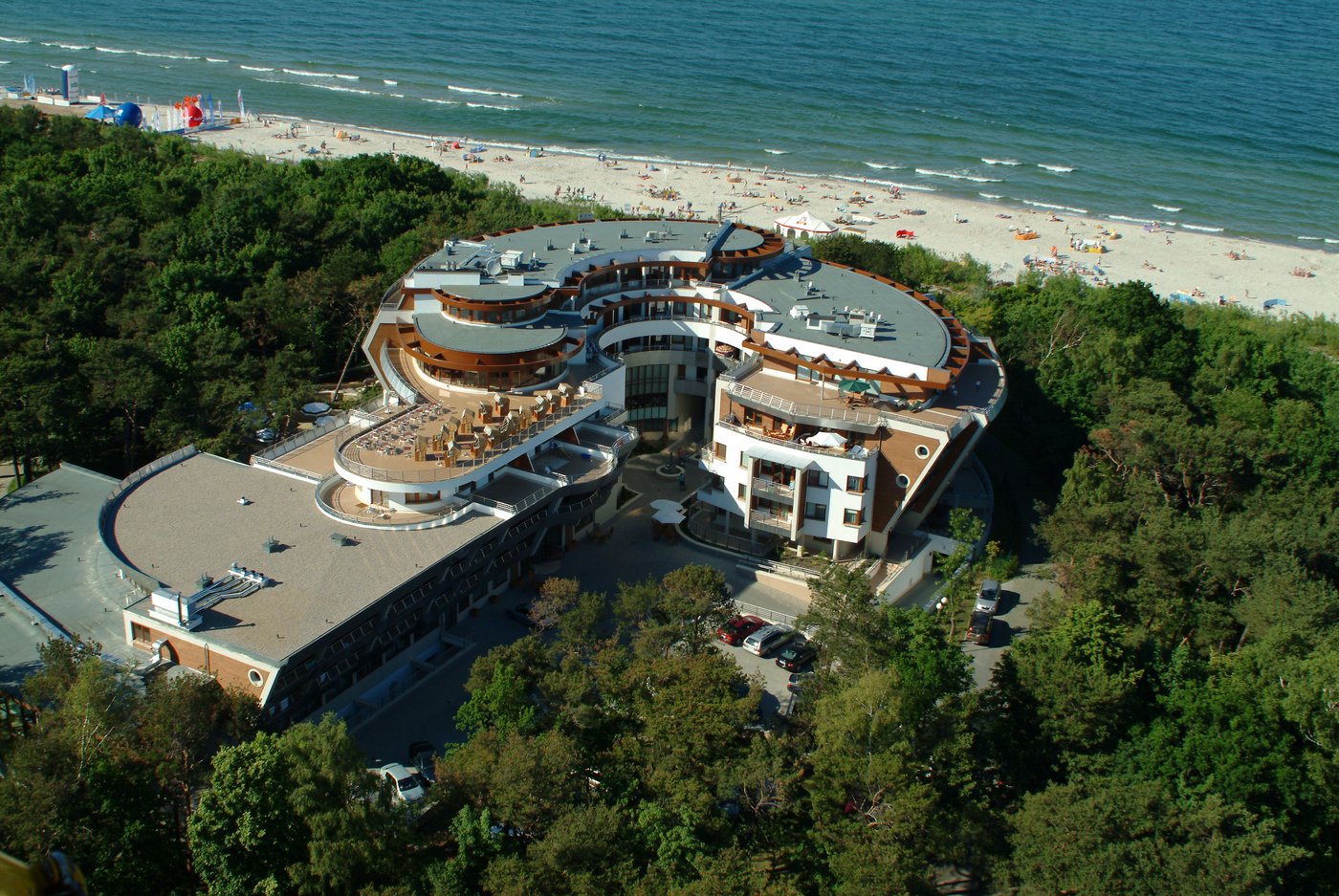 Hotele Nad Morzem Dla Rodzin Z Dziećmi HOTEL PRZYJAZNY RODZINIE JASTARNIA DOM ZDROJOWY SPA