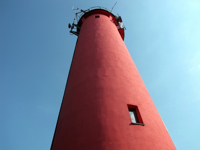 krynica morska latarnia - szlak latarni morskich nad Bałtykiem najładniejsze