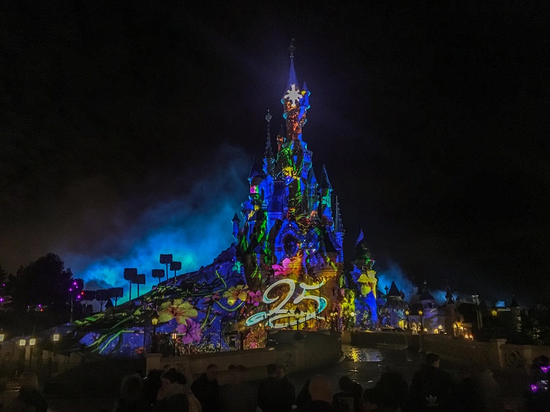 pokazy 25 lat parku Disneyland Paryż