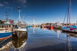 port ustka atrakcje rejsy kładka