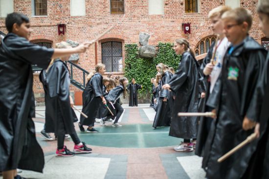 Kolonia czy ferie w Zamku? Wow! Szkoła Czarodziejów… ferie zimowiska Quatronum opinie atrakcje