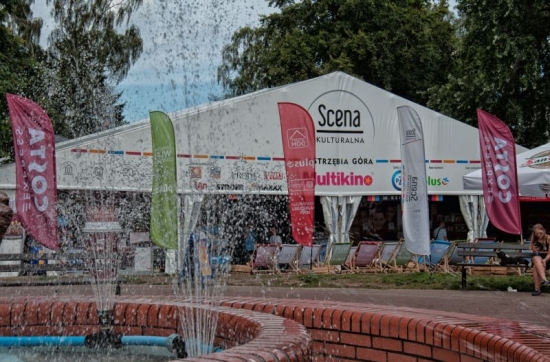 scena-kulturalna-jastrzebia-gora-opinie-atrakcje kino kabarety JAstrzębia Góra opinie atrakcje