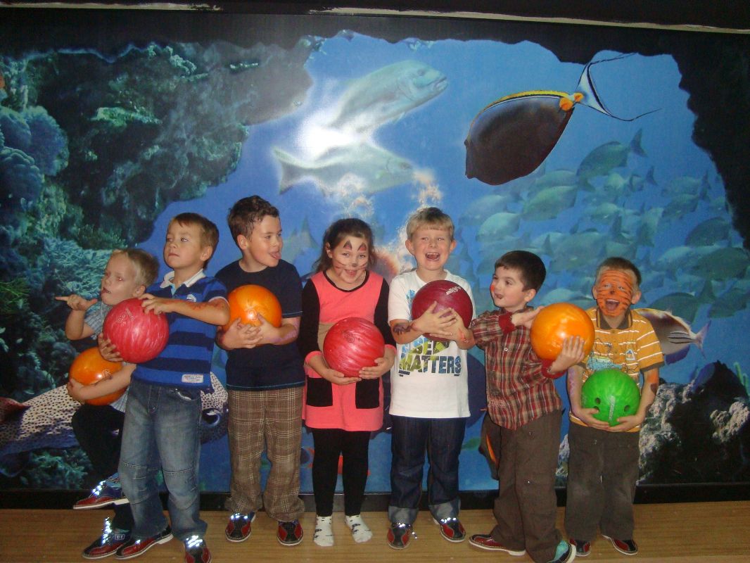 u7-gdynia-bowling-atrakcje-dla-dzieci kręgle Gdynia atrakcje dla dzieci
