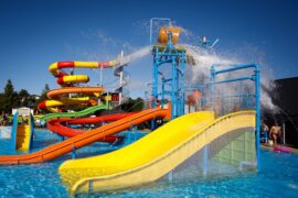 wakacje domki nad morzem z aquaparkiem basenem dla dzieci Łazy Holiday Golden Resort opinie atrakcje 2021